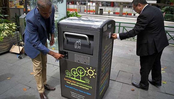 新加坡的太陽能垃圾桶也可以連WiFi 發廣告了